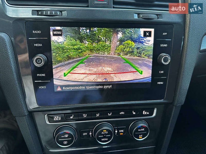 Хетчбек Volkswagen e-Golf 2017 в Києві фото 23 Хетчбек Volkswagen e-Golf 2017 в Києві