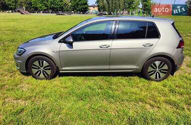 Хэтчбек Volkswagen e-Golf 2018 в 