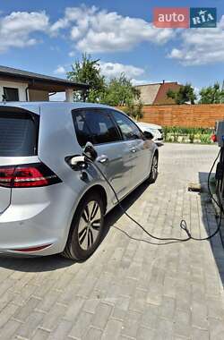 Хэтчбек Volkswagen e-Golf 2016 в 