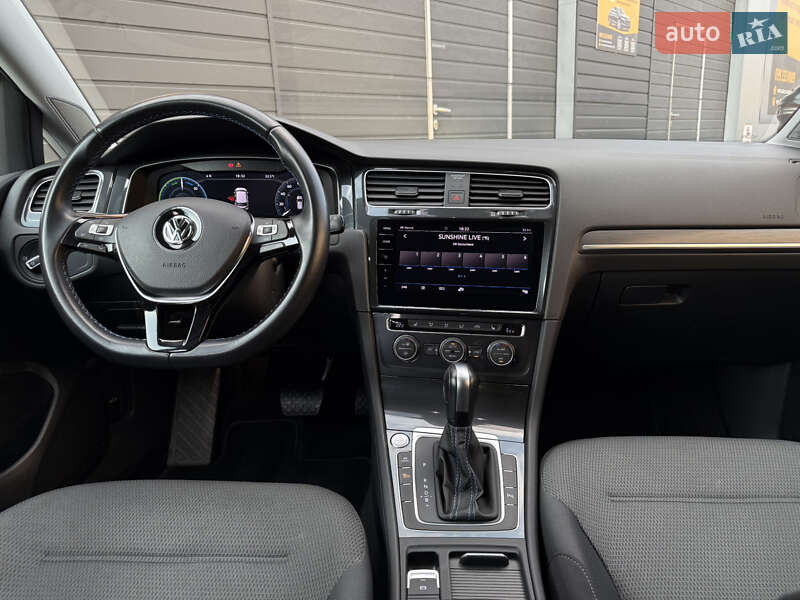 Хетчбек Volkswagen e-Golf 2020 в Мукачевому