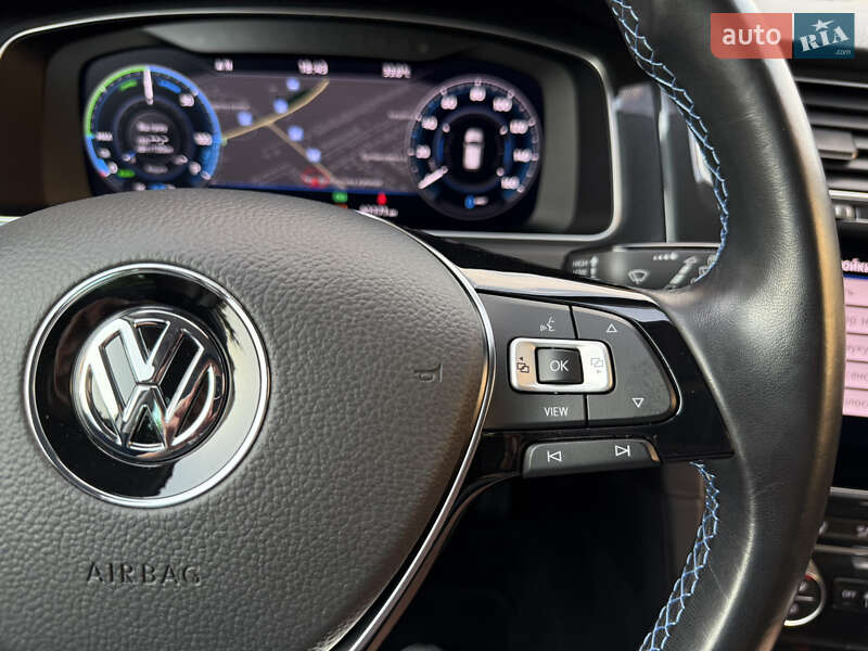 Хетчбек Volkswagen e-Golf 2020 в Мукачевому