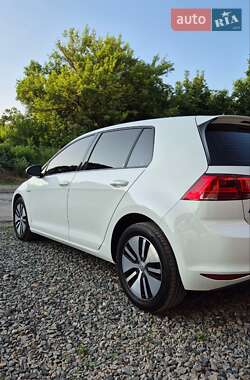 Хэтчбек Volkswagen e-Golf 2016 в Умани