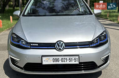 Хэтчбек Volkswagen e-Golf 2020 в Киеве