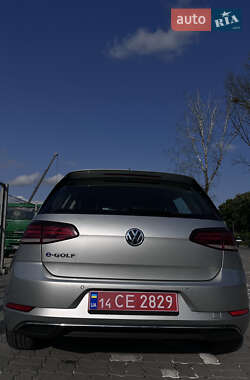 Хэтчбек Volkswagen e-Golf 2019 в 