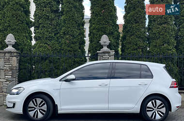 Хэтчбек Volkswagen e-Golf 2015 в 