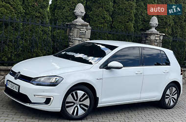 Хэтчбек Volkswagen e-Golf 2015 в 