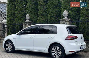 Хэтчбек Volkswagen e-Golf 2015 в 