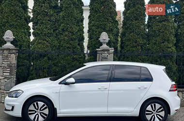 Хэтчбек Volkswagen e-Golf 2015 в 