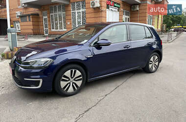 Хэтчбек Volkswagen e-Golf 2018 в Киеве
