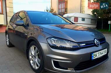 Хэтчбек Volkswagen e-Golf 2014 в Ровно