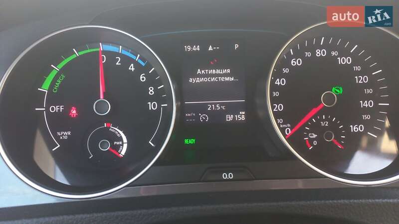 Хетчбек Volkswagen e-Golf 2014 в Рівному