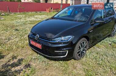Хэтчбек Volkswagen e-Golf 2020 в Вараше