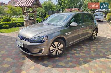 Хетчбек Volkswagen e-Golf 2016 в Жовкві