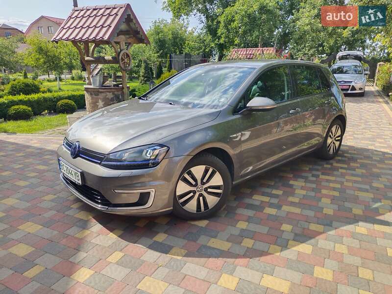Volkswagen e-Golf 2016