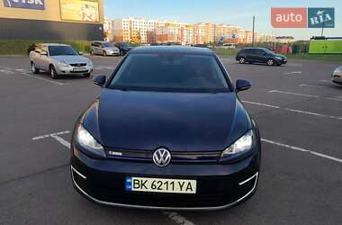 Хэтчбек Volkswagen e-Golf 2016 в Ровно