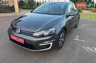 Хэтчбек Volkswagen e-Golf 2018 в 