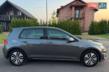 Хэтчбек Volkswagen e-Golf 2018 в 