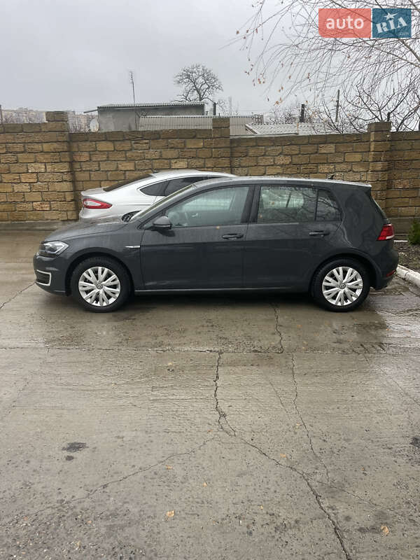 Хэтчбек Volkswagen e-Golf 2020 в Черноморске