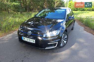 Хэтчбек Volkswagen e-Golf 2014 в Буче