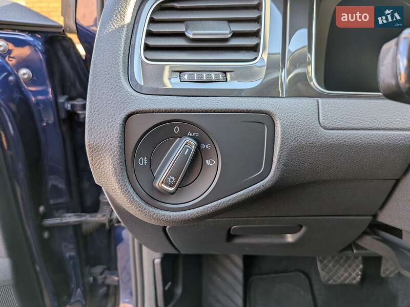 Хетчбек Volkswagen e-Golf 2020 в Луцьку