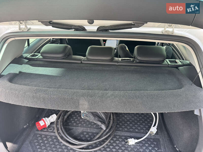 Хэтчбек Volkswagen e-Golf 2017 в Харькове фото 62 Хэтчбек Volkswagen e-Golf 2017 в Харькове