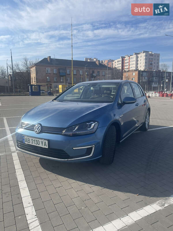 Хетчбек Volkswagen e-Golf 2015 в Вінниці