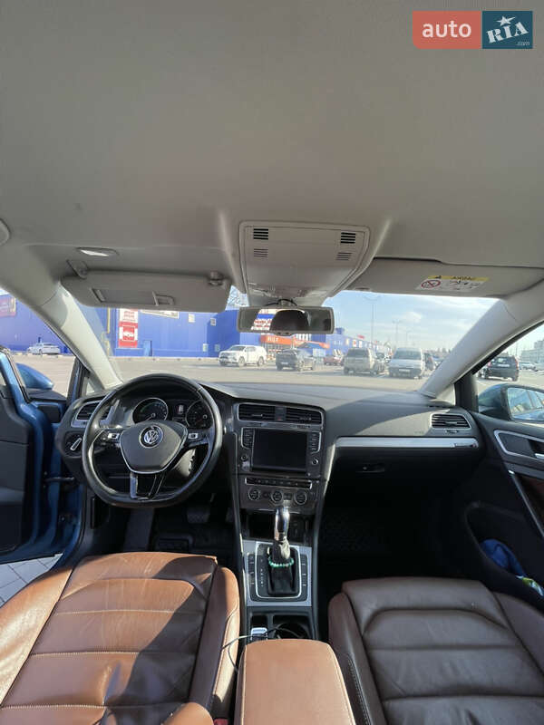 Хетчбек Volkswagen e-Golf 2015 в Вінниці