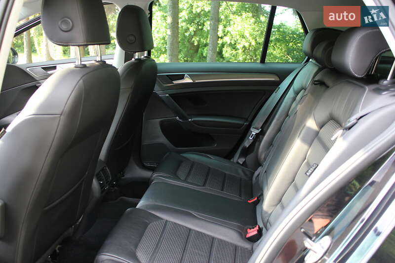 Хэтчбек Volkswagen e-Golf 2018 в Тернополе