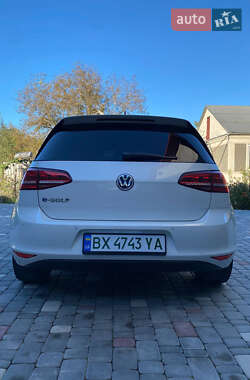 Хэтчбек Volkswagen e-Golf 2015 в Хмельницком