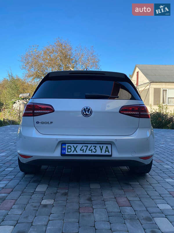 Хетчбек Volkswagen e-Golf 2015 в Кам'янець-Подільському