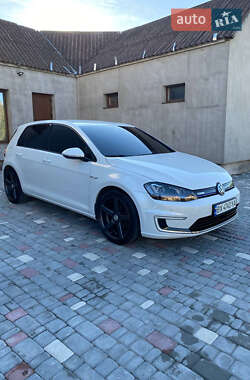 Хетчбек Volkswagen e-Golf 2015 в Хмельницькому