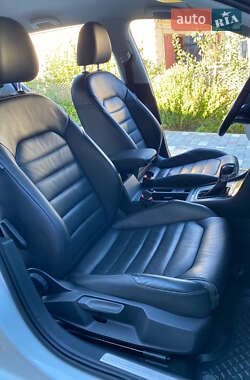 Хэтчбек Volkswagen e-Golf 2015 в Хмельницком