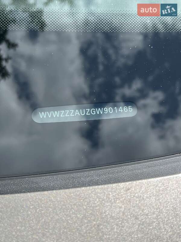 Хетчбек Volkswagen e-Golf 2015 в Коростені