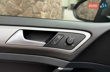 Хетчбек Volkswagen e-Golf 2016 в 