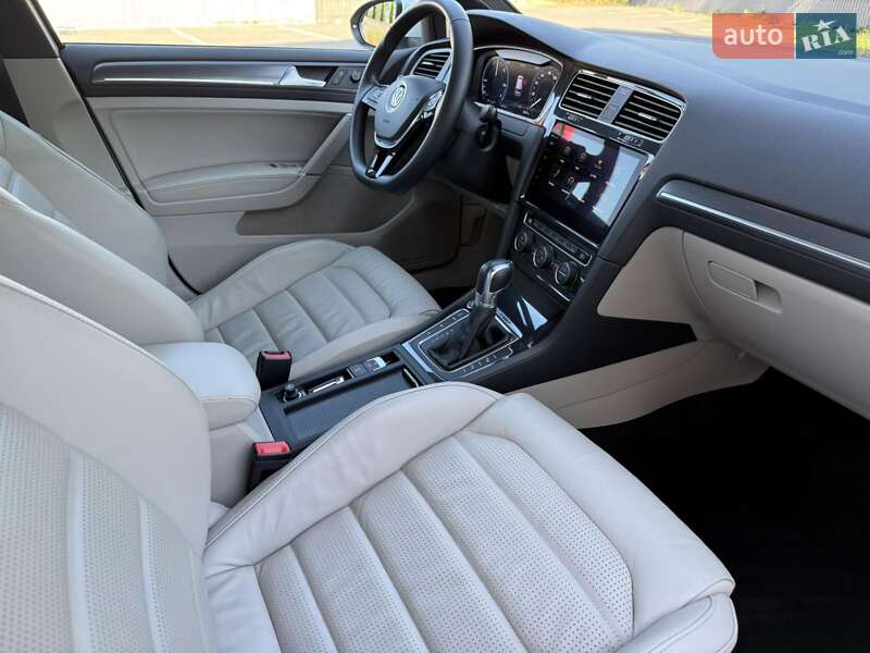 Volkswagen e-Golf 2018
