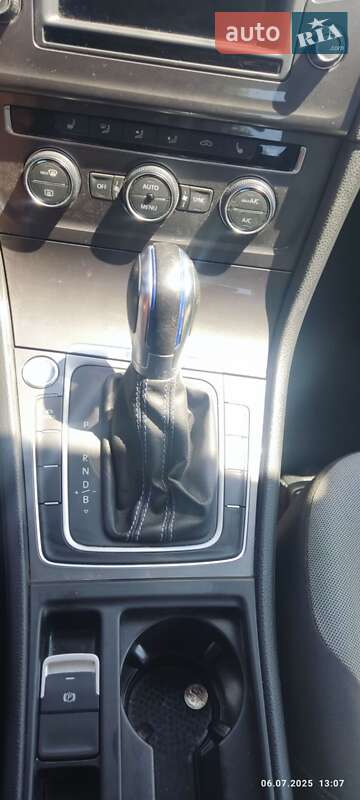 Хетчбек Volkswagen e-Golf 2016 в Борисполі