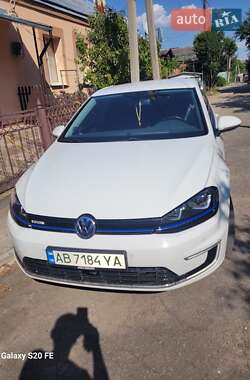 Хэтчбек Volkswagen e-Golf 2015 в Виннице