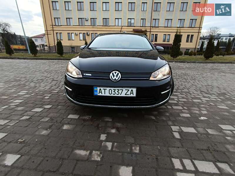 Volkswagen e-Golf 2015