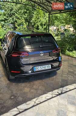 Хэтчбек Volkswagen e-Golf 2018 в Стрые