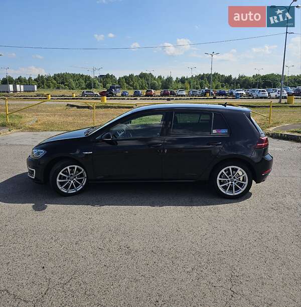 Хэтчбек Volkswagen e-Golf 2018 в Львове