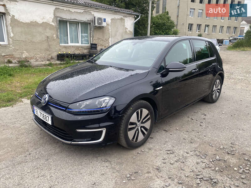 Volkswagen e-Golf 2015
