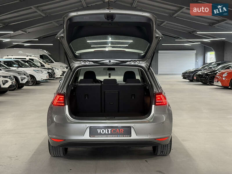 Хэтчбек Volkswagen e-Golf 2015 в Владимире