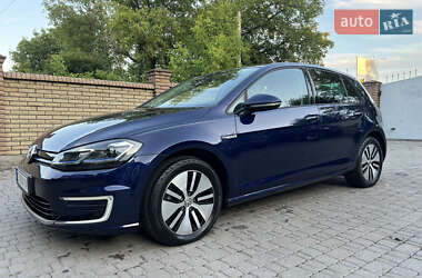 Хетчбек Volkswagen e-Golf 2020 в Чернівцях