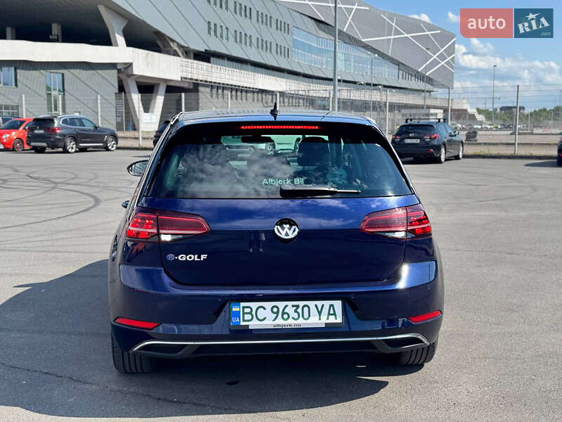 Хетчбек Volkswagen e-Golf 2018 в Львові