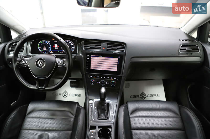 Хетчбек Volkswagen e-Golf 2021 в Дрогобичі