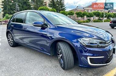 Хэтчбек Volkswagen e-Golf 2018 в Обухове