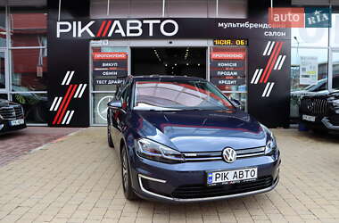 Хэтчбек Volkswagen e-Golf 2016 в Львове
