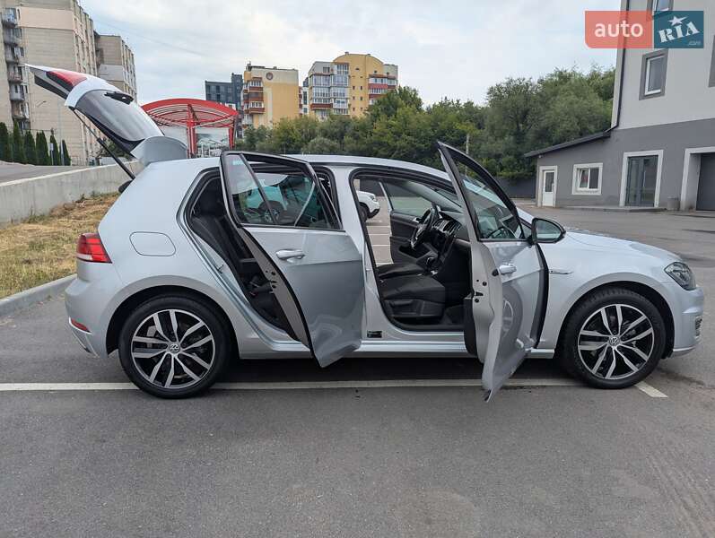 Хетчбек Volkswagen e-Golf 2020 в Вінниці