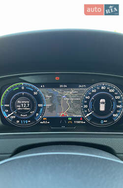 Хетчбек Volkswagen e-Golf 2017 в 