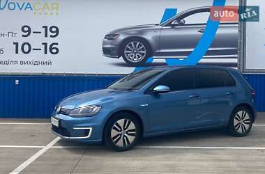 Хэтчбек Volkswagen e-Golf 2016 в Киеве